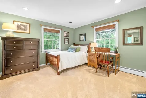 220 Ottowa Lane Franklin Lakes NJ 07417
