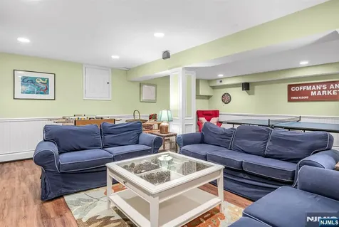 220 Ottowa Lane Franklin Lakes NJ 07417