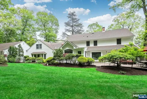 220 Ottowa Lane Franklin Lakes NJ 07417