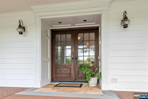 220 Ottowa Lane Franklin Lakes NJ 07417