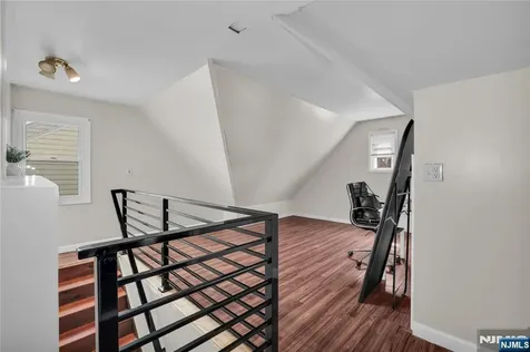 1875 Pilgrim Way Union NJ 07083