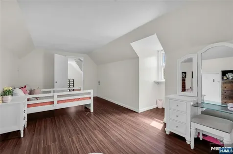 1875 Pilgrim Way Union NJ 07083