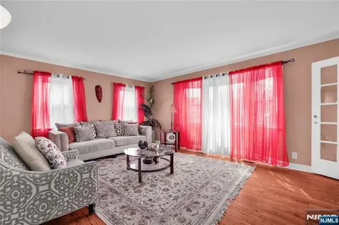 1875 Pilgrim Way Union NJ 07083