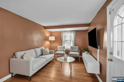 1875 Pilgrim Way Union NJ 07083
