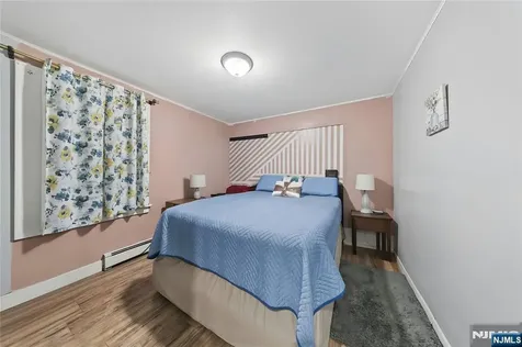 1046-1048 26th Street Paterson NJ 07513