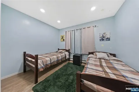 1046-1048 26th Street Paterson NJ 07513