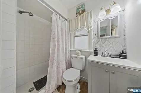 1046-1048 26th Street Paterson NJ 07513