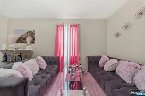 1046-1048 26th Street Paterson NJ 07513