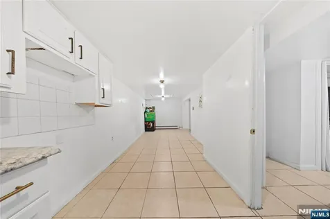 1046-1048 26th Street Paterson NJ 07513