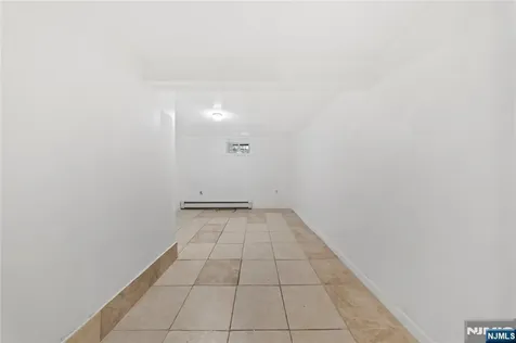 1046-1048 26th Street Paterson NJ 07513