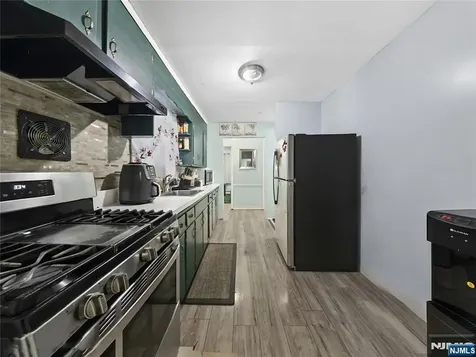 1046-1048 26th Street Paterson NJ 07513