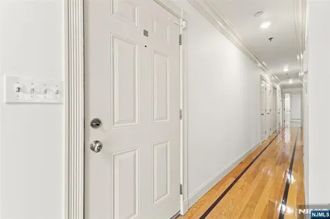 317 11th Street Union City NJ 07087