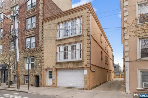 317 11th Street Union City NJ 07087