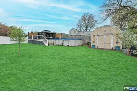 331 Lacey Drive New Milford NJ 07646