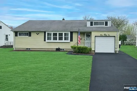 331 Lacey Drive New Milford NJ 07646