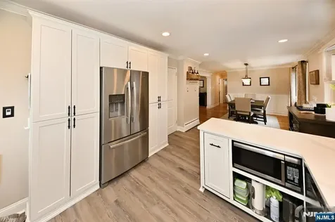 331 Lacey Drive New Milford NJ 07646
