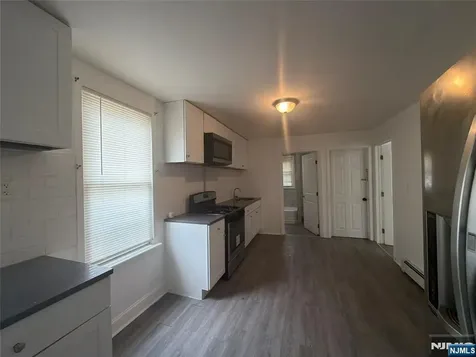 70 Welland Avenue Irvington NJ 07111