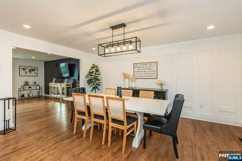 8 Cypress Court Fairfield NJ 07004