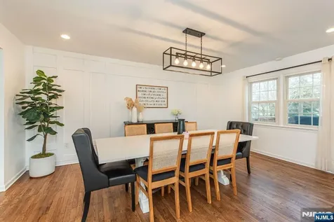 8 Cypress Court Fairfield NJ 07004
