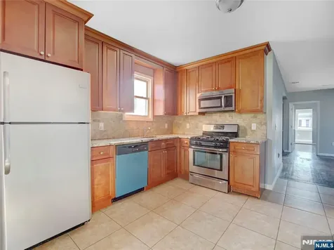 156 Crystal Street North Arlington NJ 07031