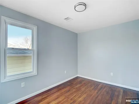 156 Crystal Street North Arlington NJ 07031