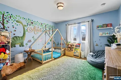 15 Wanda Court Clifton NJ 07014
