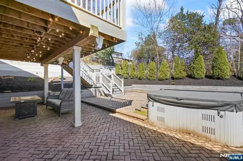15 Wanda Court Clifton NJ 07014