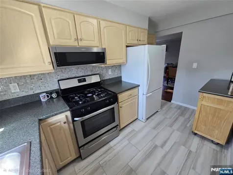 479 Maple Hill Drive Hackensack NJ 07601
