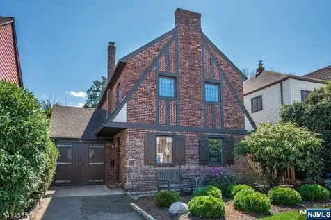 31 Windsor Road Clifton NJ 07012