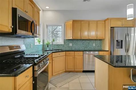 123 Livingston Avenue Livingston NJ 07039