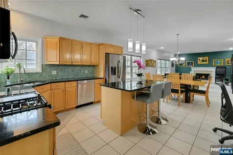 123 Livingston Avenue Livingston NJ 07039