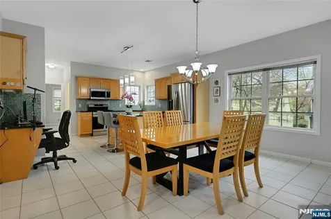 123 Livingston Avenue Livingston NJ 07039