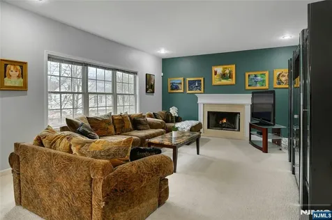 123 Livingston Avenue Livingston NJ 07039