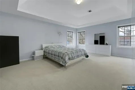 123 Livingston Avenue Livingston NJ 07039