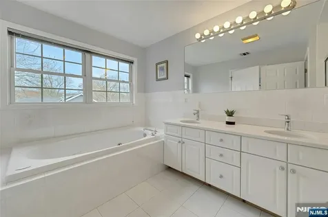 123 Livingston Avenue Livingston NJ 07039