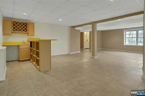 123 Livingston Avenue Livingston NJ 07039