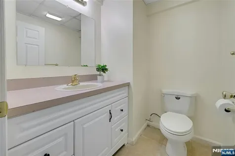123 Livingston Avenue Livingston NJ 07039