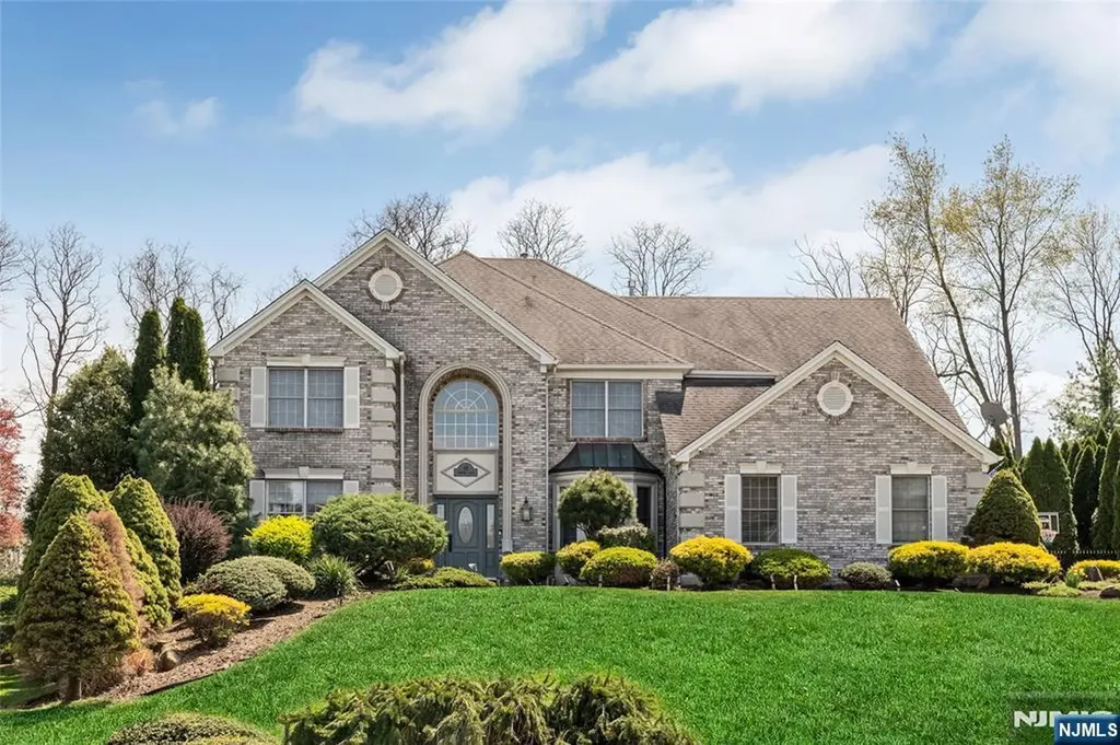 18 Renshaw Drive Montville Township NJ 07045