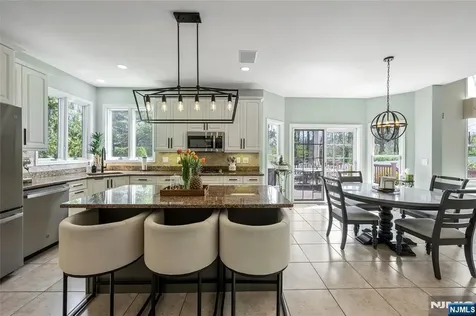 18 Renshaw Drive Montville Township NJ 07045