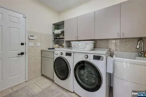 18 Renshaw Drive Montville Township NJ 07045