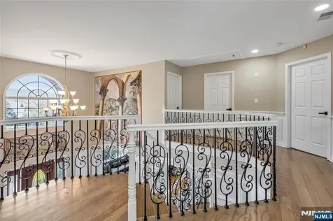 18 Renshaw Drive Montville Township NJ 07045