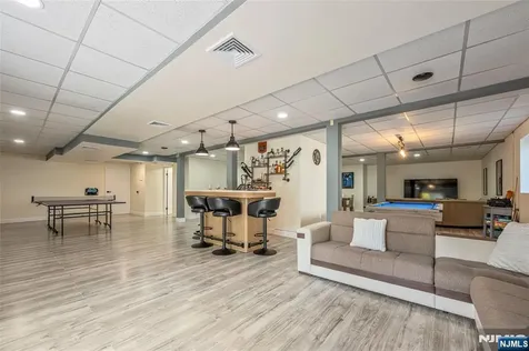 18 Renshaw Drive Montville Township NJ 07045