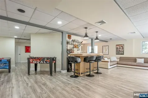 18 Renshaw Drive Montville Township NJ 07045