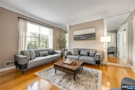 18 Renshaw Drive Montville Township NJ 07045
