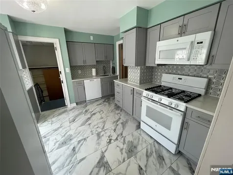 71 Madison Street Wood Ridge NJ 07075