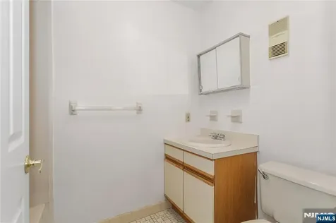 483 Forest Kearny NJ 07032