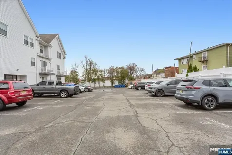 483 Forest Kearny NJ 07032