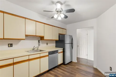 483 Forest Kearny NJ 07032