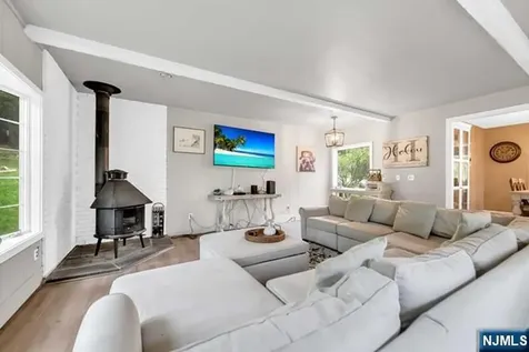 717 Orange Court River Vale NJ 07675