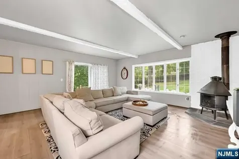717 Orange Court River Vale NJ 07675